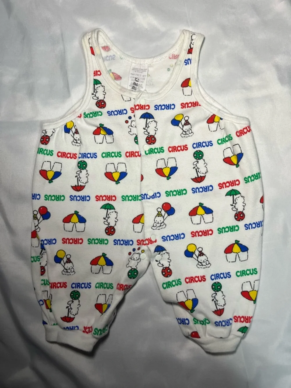 Vintage Carter’s Baby Romper 0-3M Circus‎ Bear Balloons 90s One Piece Outfit